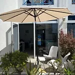 14 Ocean Apartment *